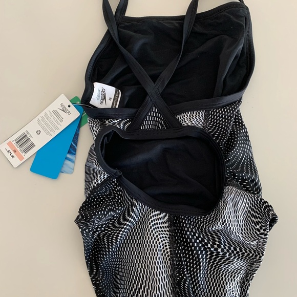 Speedo fly back racing suit, NWT, size 28 - Picture 2 of 2